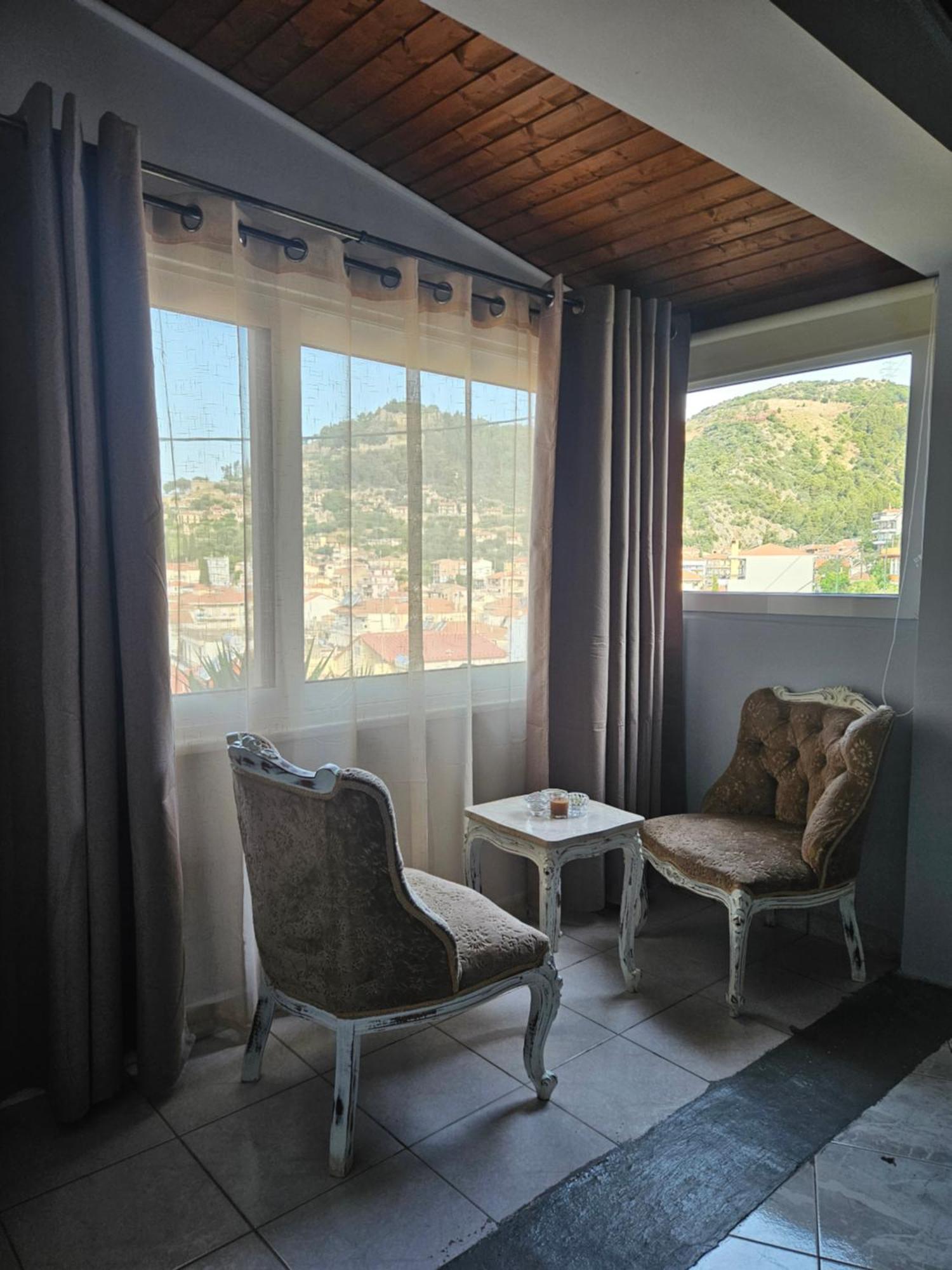Με Θέα Το Κάστρο Lejlighed Nafpaktos Eksteriør billede